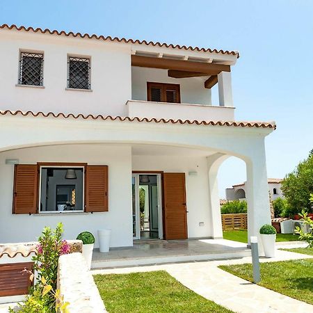 Villa Paradise Budoni Bagian luar foto