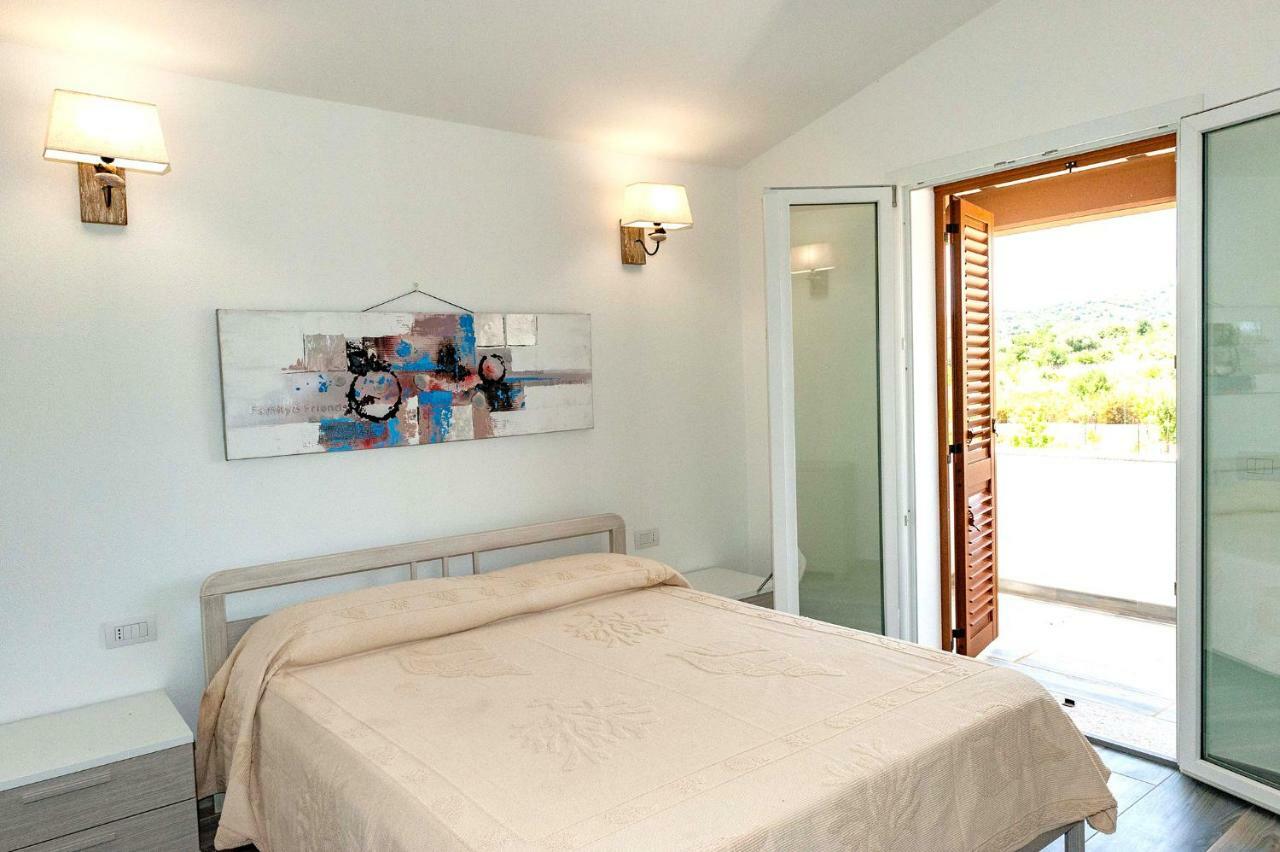 Villa Paradise Budoni Bagian luar foto
